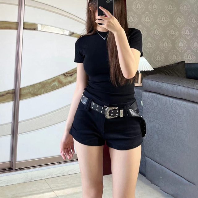 Personalized perfection with custom women’s belts (5)